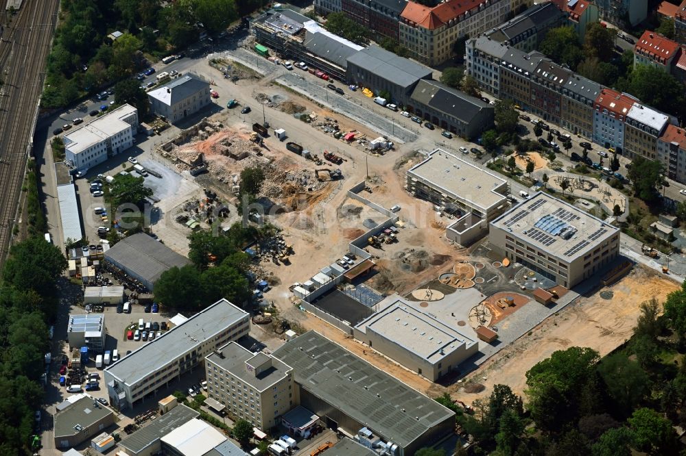 Dresden from the bird's eye view: Construction site for the new building Schul- Gebaeude and of Kita Drewag-Areal on Loessnitzstrasse in Dresden in the state Saxony, Germany