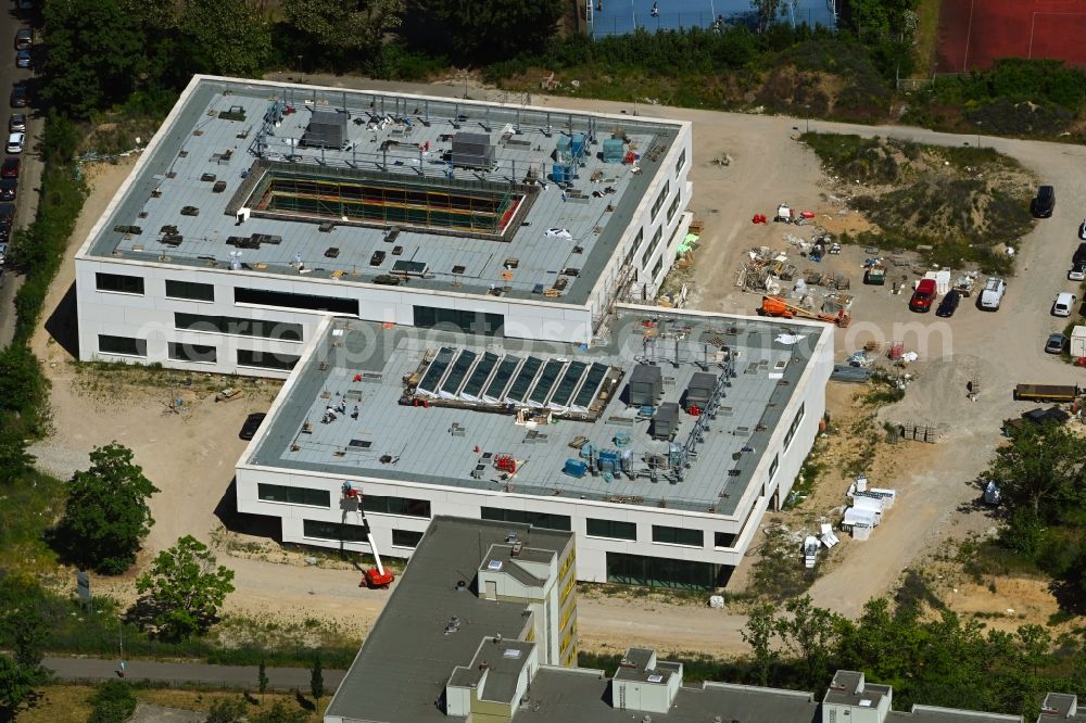 Berlin from above - New construction site of the school building Leonardo-da-Vinci-Gymnasium on Christoph-Ruden-Strasse in the district Buckow in Berlin, Germany