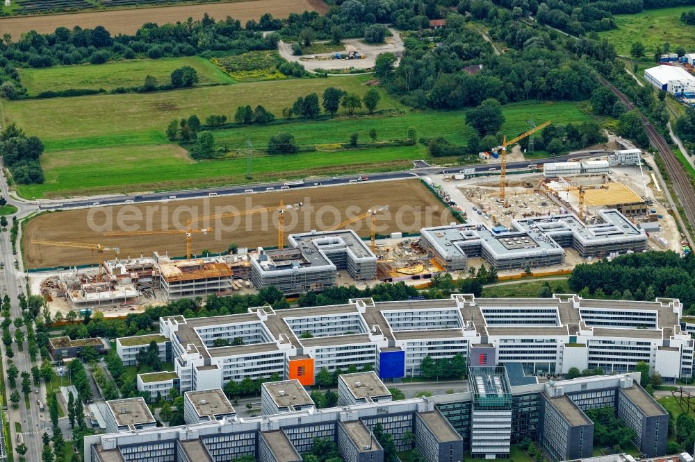 Aerial image Unterföhring - New construction site of the school building on Ottostrasse - Mitterfeldallee in Unterfoehring in the state Bavaria, Germany