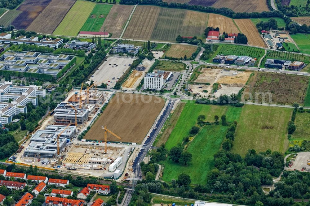 Aerial photograph Unterföhring - New construction site of the school building on Ottostrasse - Mitterfeldallee in Unterfoehring in the state Bavaria, Germany