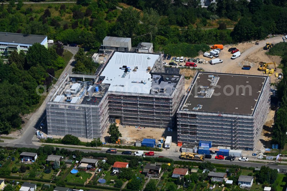 Aerial photograph Berlin - New construction site of the school building Elsenschule on street Elsenstrasse in the district Mahlsdorf in Berlin, Germany