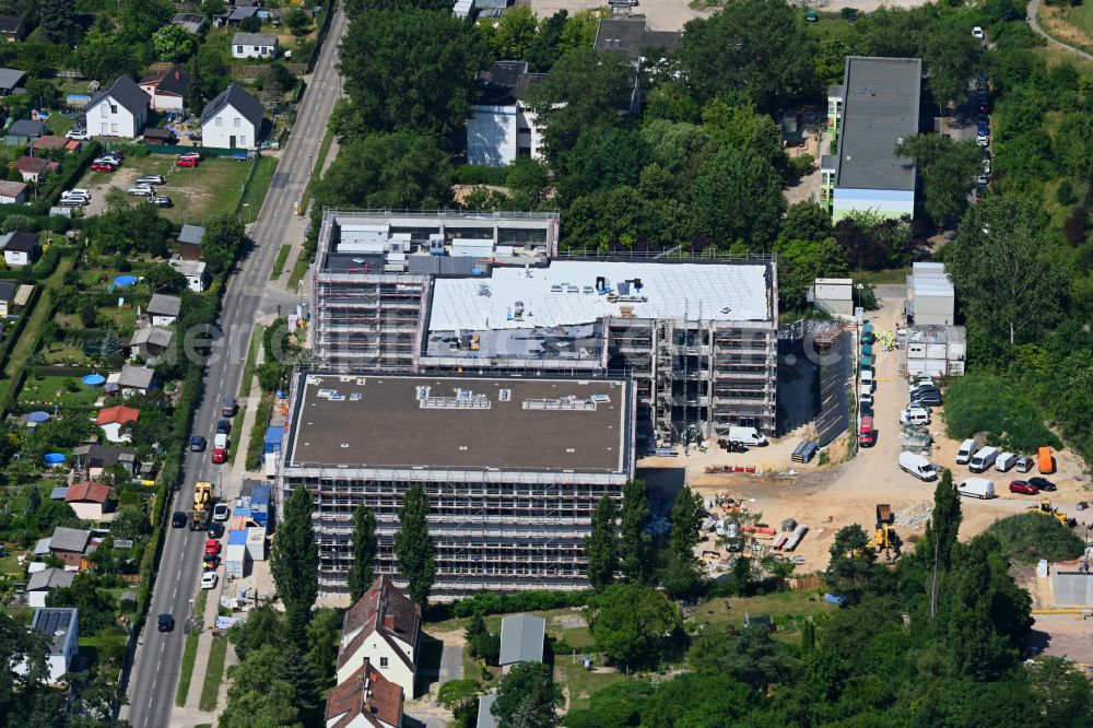 Berlin from the bird's eye view: New construction site of the school building Elsenschule on street Elsenstrasse in the district Mahlsdorf in Berlin, Germany