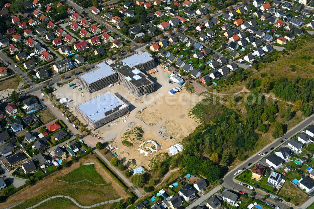 Aerial image Berlin - New construction site of the school building ISS Landsberger Strasse - Bisamstrasse on street Landsberger Strasse in the district Mahlsdorf in Berlin, Germany