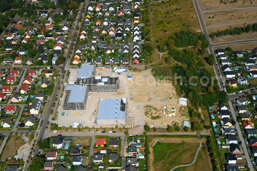 Aerial photograph Berlin - New construction site of the school building ISS Landsberger Strasse - Bisamstrasse on street Landsberger Strasse in the district Mahlsdorf in Berlin, Germany