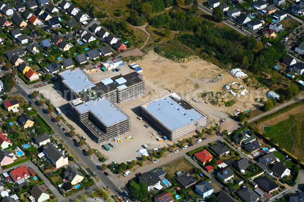 Berlin from the bird's eye view: New construction site of the school building ISS Landsberger Strasse - Bisamstrasse on street Landsberger Strasse in the district Mahlsdorf in Berlin, Germany