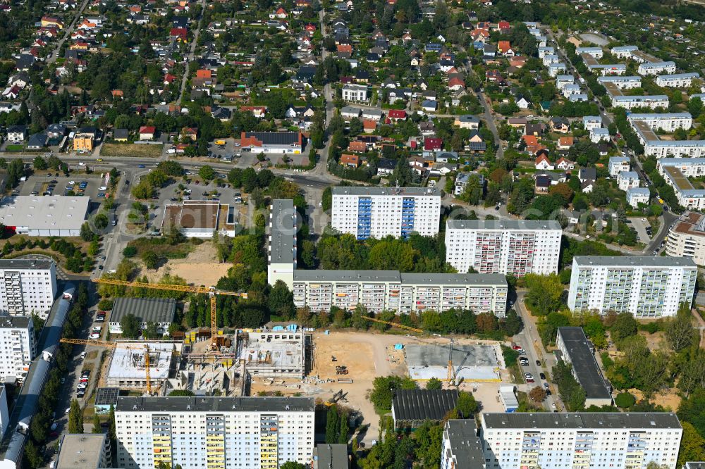 Aerial photograph Berlin - New construction site of the school building on street Wuhlestrasse - Garzauer Strasse - Buckower Ring in the district Biesdorf in Berlin, Germany