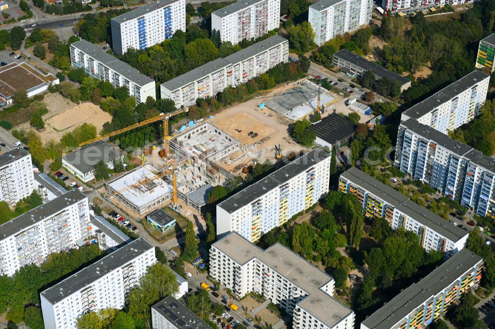 Berlin from the bird's eye view: New construction site of the school building on street Wuhlestrasse - Garzauer Strasse - Buckower Ring in the district Biesdorf in Berlin, Germany