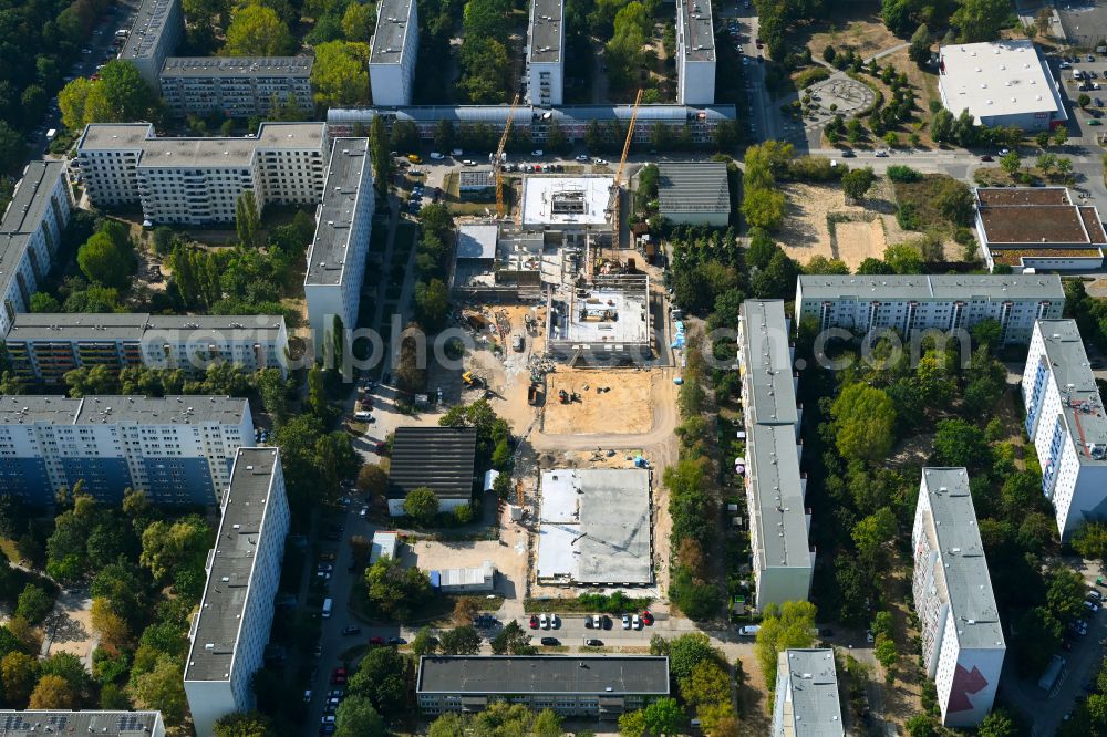 Berlin from the bird's eye view: New construction site of the school building on street Wuhlestrasse - Garzauer Strasse - Buckower Ring in the district Biesdorf in Berlin, Germany