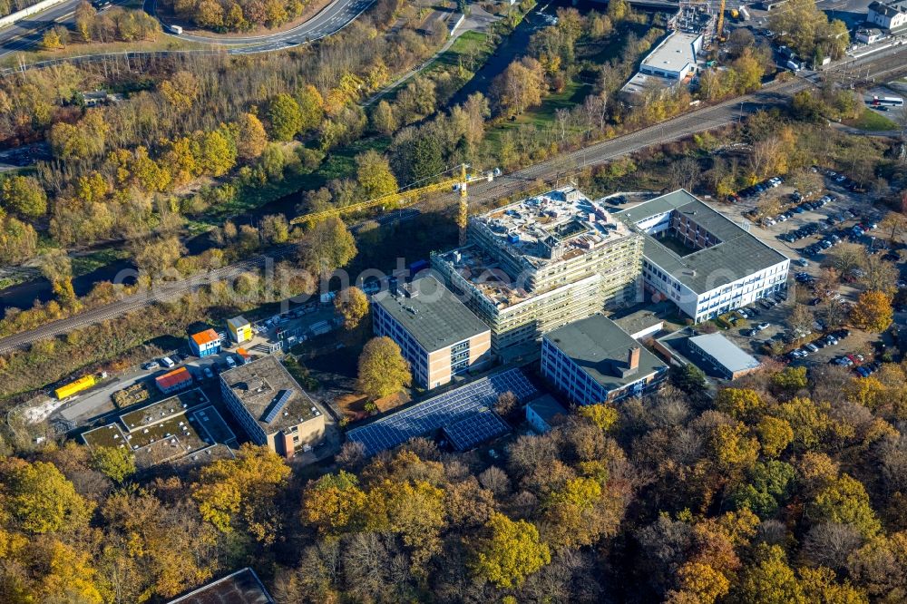 Aerial photograph Arnsberg - New construction site of the school building Berufskolleg Berliner Platz on Berliner Platz in the district Huesten in Arnsberg in the state North Rhine-Westphalia, Germany