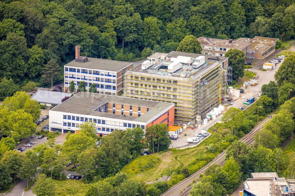 Aerial photograph Arnsberg - New construction site of the school building Berufskolleg Berliner Platz on Berliner Platz in the district Huesten in Arnsberg in the state North Rhine-Westphalia, Germany