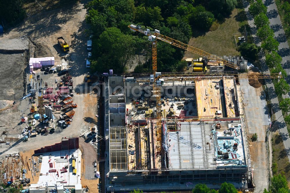 Leipzig from above - New construction site of the school building Campus Doesner Weg on street Tarostrasse - Semmelweissstrasse in Leipzig in the state Saxony, Germany