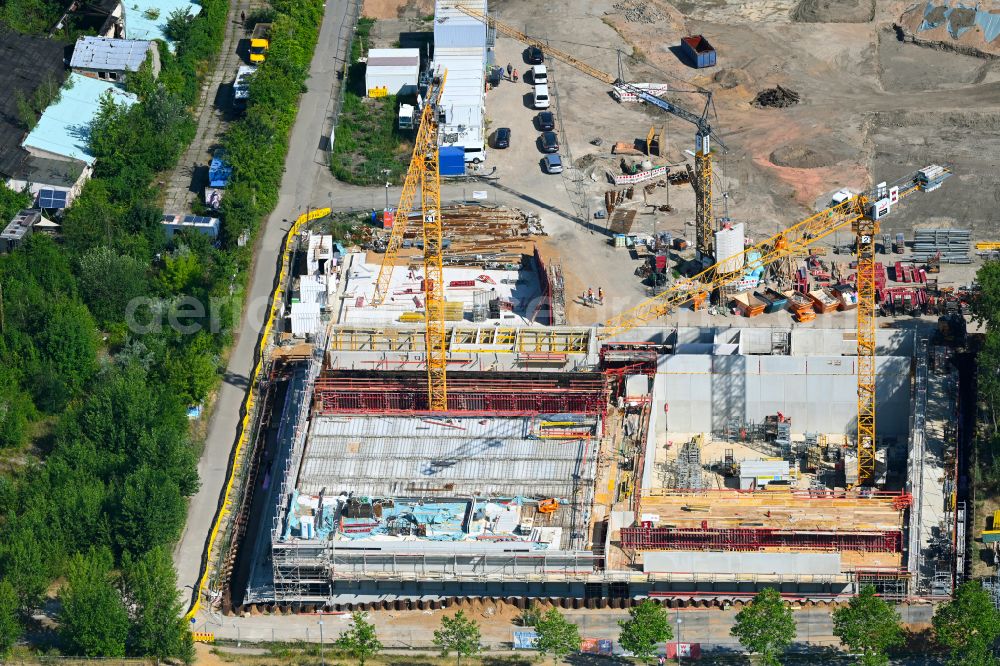 Aerial image Leipzig - New construction site of the school building Campus Doesner Weg on street Tarostrasse - Semmelweissstrasse in Leipzig in the state Saxony, Germany