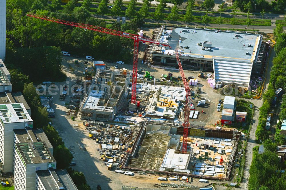 Leipzig from the bird's eye view: New construction site of the school building Campus Doesner Weg on street Tarostrasse - Semmelweissstrasse in Leipzig in the state Saxony, Germany