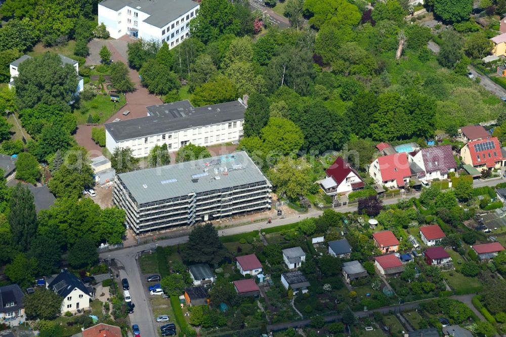 Aerial image Berlin - New construction site of the school building of Paul Schmidt Schule on Malchower Weg in the district Hohenschoenhausen in Berlin, Germany