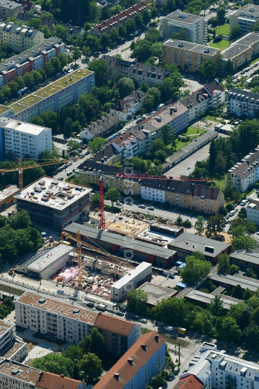 Aerial image München - New construction site of the school building einer Grand- and Mittelschule on Schrobenhausener Strasse - Siglstrasse in the district Laim in Munich in the state Bavaria, Germany