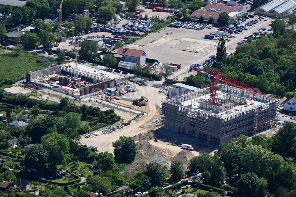 Aerial image Berlin - New construction site of the school building Grundschule on Koppelweg in the district Britz in Berlin, Germany