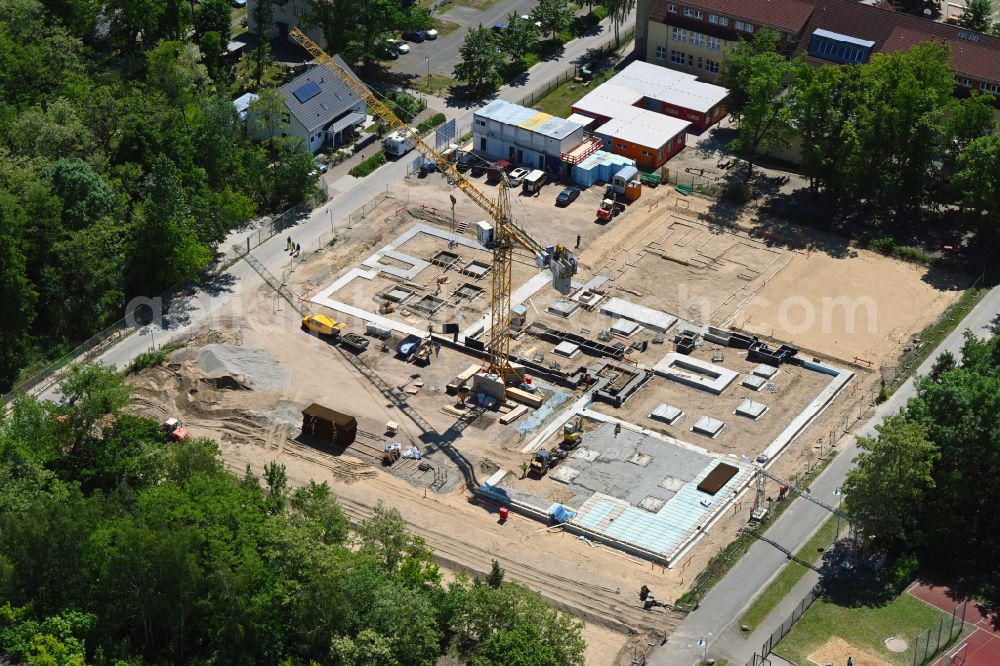 Werneuchen from above - New construction site of the school building Grundschule Im Rosenpark on street Goldregenstrasse in Werneuchen in the state Brandenburg, Germany