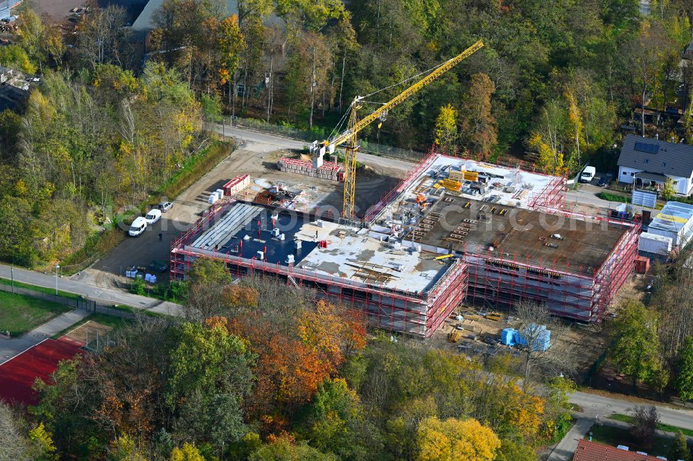 Aerial image Werneuchen - New construction site of the school building Grundschule Im Rosenpark on street Goldregenstrasse in Werneuchen in the state Brandenburg, Germany