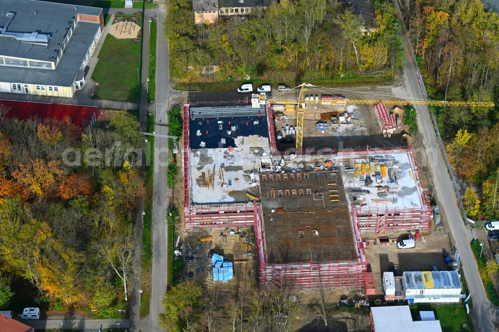 Werneuchen from above - New construction site of the school building Grundschule Im Rosenpark on street Goldregenstrasse in Werneuchen in the state Brandenburg, Germany