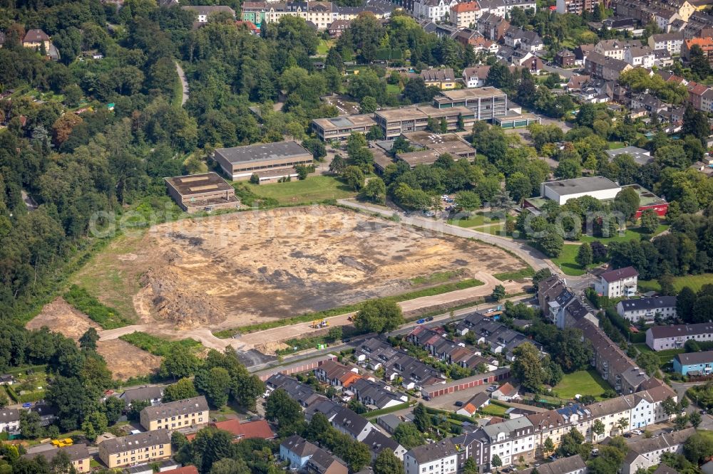 Aerial photograph Essen - New construction site of the school building of Gustav-Heinemann-Schule along the Schonnebeckhoefe in Essen in the state North Rhine-Westphalia, Germany