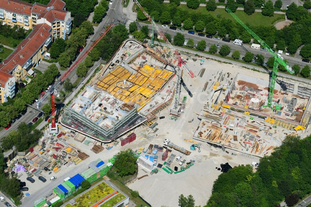 Aerial photograph München - New construction site of the school building on Heidemannstrasse in Munich in the state Bavaria, Germany