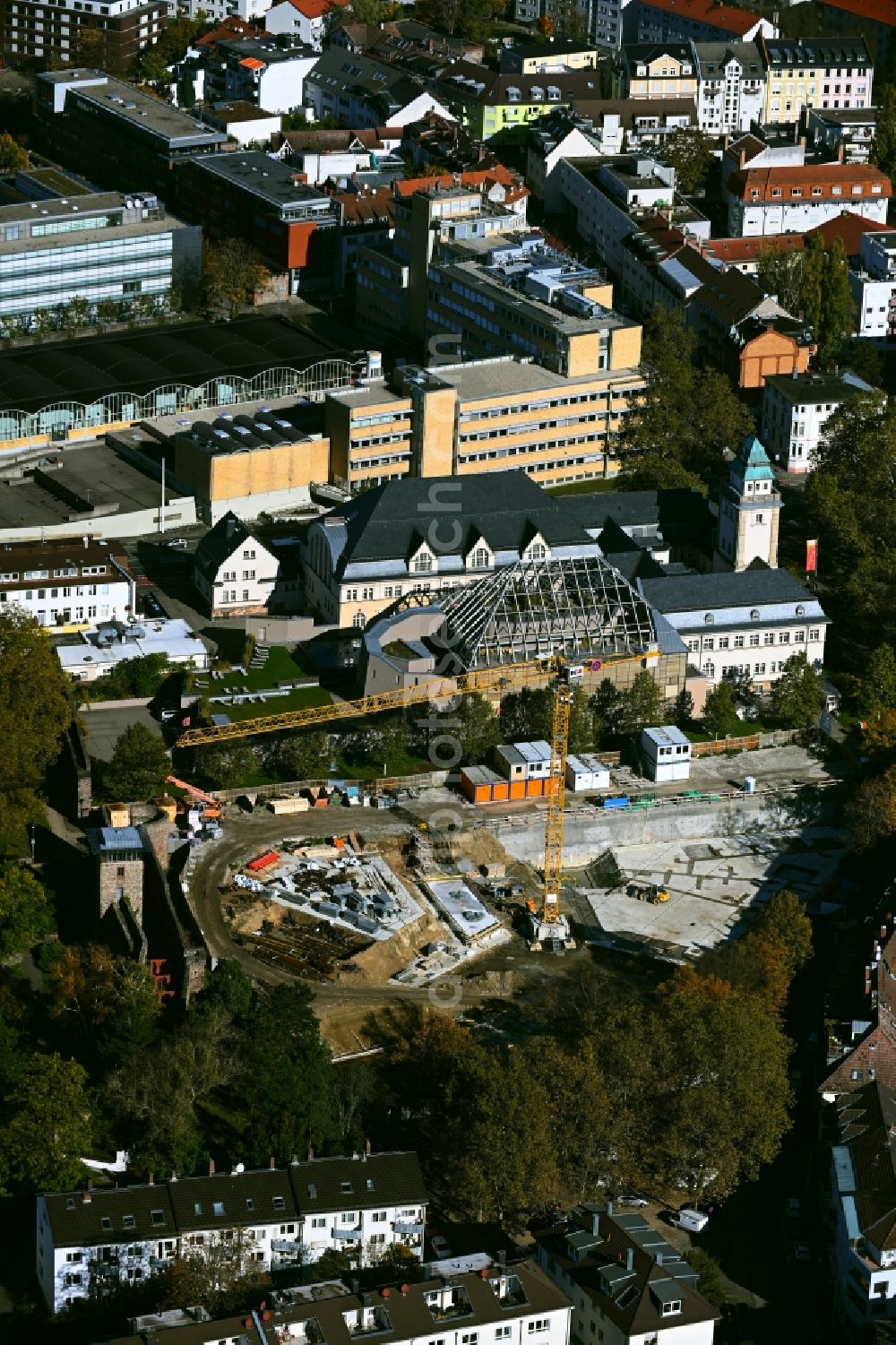 Aerial photograph Darmstadt - New construction site of the school building Heinrich-Hoffmann-Schule on street Lindenhofstrasse in Darmstadt in the state Hesse, Germany