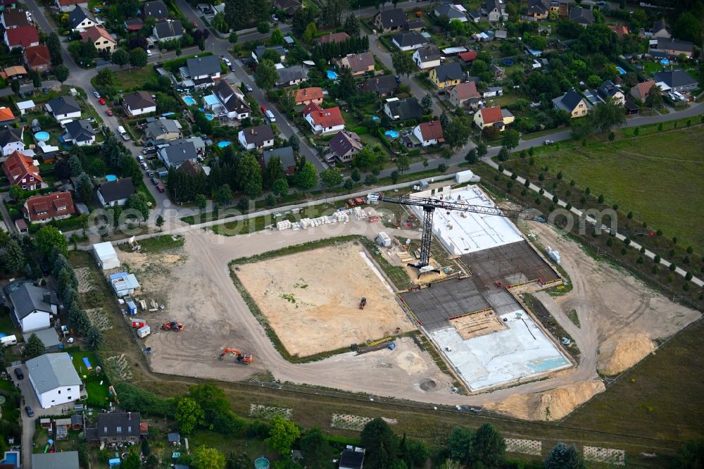 Aerial photograph Fredersdorf-Vogelsdorf - New construction site of the school building on Landstrasse - Lenbachstrasse in Fredersdorf-Vogelsdorf in the state Brandenburg, Germany