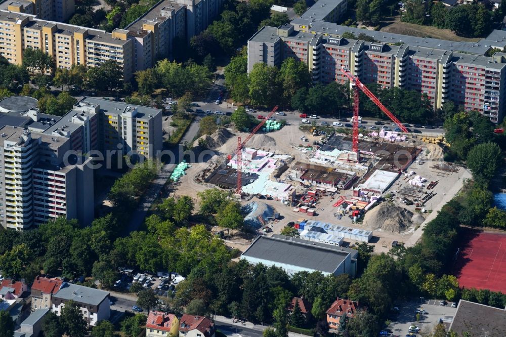 Berlin from the bird's eye view: New construction site of the school building Leonardo-da-Vinci-Gymnasium on Christoph-Ruden-Strasse in the district Buckow in Berlin, Germany