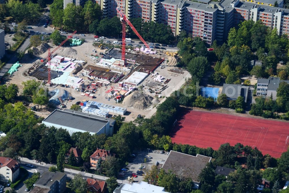 Aerial image Berlin - New construction site of the school building Leonardo-da-Vinci-Gymnasium on Christoph-Ruden-Strasse in the district Buckow in Berlin, Germany