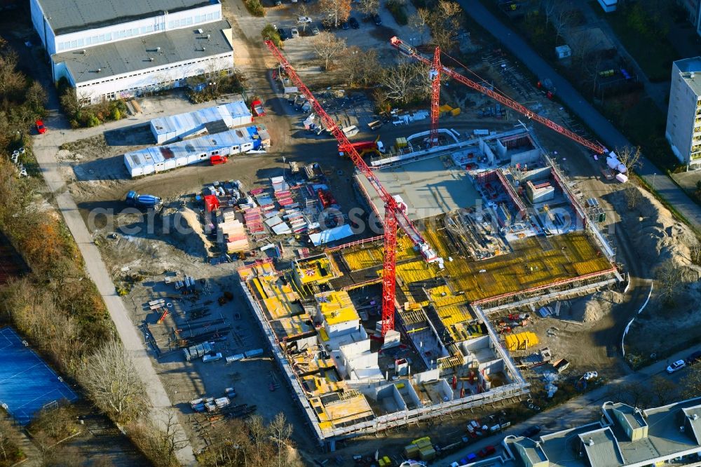 Aerial photograph Berlin - New construction site of the school building Leonardo-da-Vinci-Gymnasium on Christoph-Ruden-Strasse in the district Buckow in Berlin, Germany