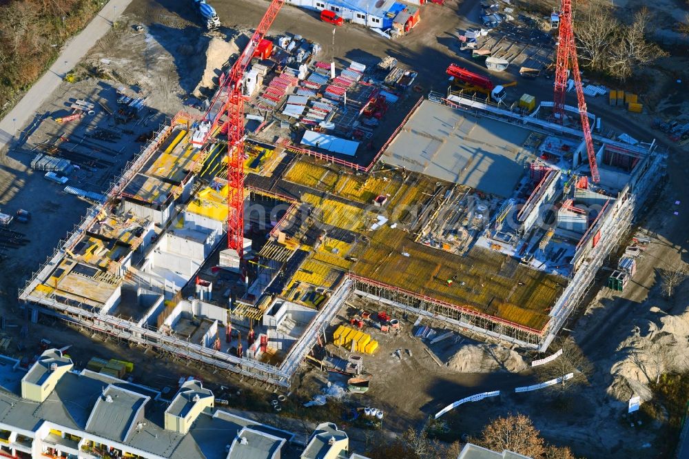 Berlin from the bird's eye view: New construction site of the school building Leonardo-da-Vinci-Gymnasium on Christoph-Ruden-Strasse in the district Buckow in Berlin, Germany