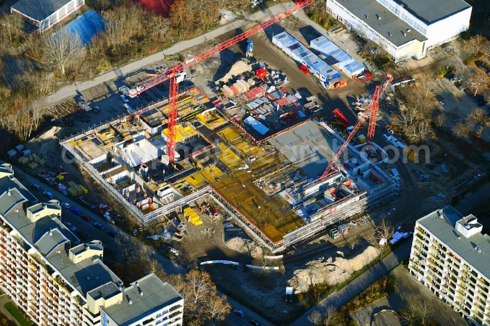 Aerial image Berlin - New construction site of the school building Leonardo-da-Vinci-Gymnasium on Christoph-Ruden-Strasse in the district Buckow in Berlin, Germany