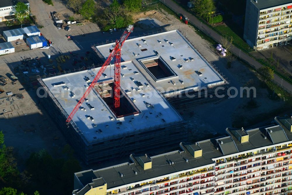 Aerial photograph Berlin - New construction site of the school building Leonardo-da-Vinci-Gymnasium on Christoph-Ruden-Strasse in the district Buckow in Berlin, Germany