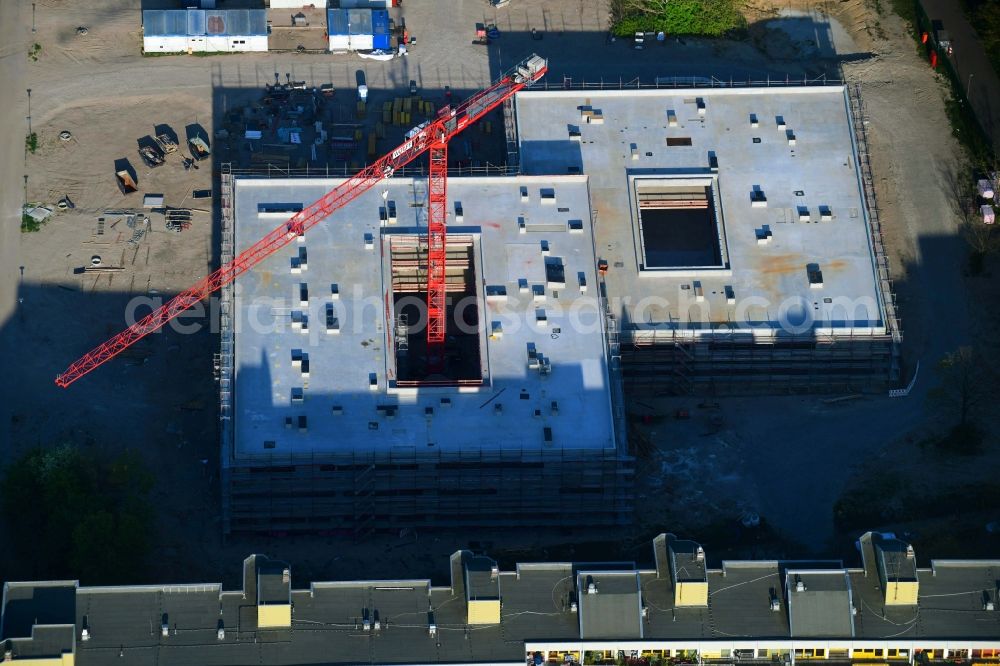 Berlin from above - New construction site of the school building Leonardo-da-Vinci-Gymnasium on Christoph-Ruden-Strasse in the district Buckow in Berlin, Germany