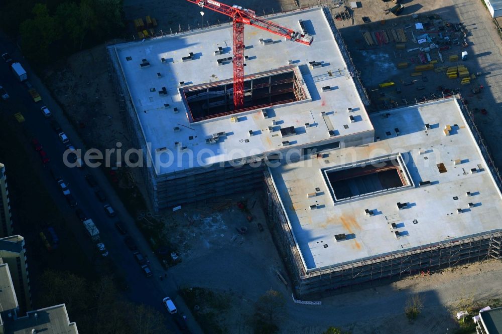 Aerial image Berlin - New construction site of the school building Leonardo-da-Vinci-Gymnasium on Christoph-Ruden-Strasse in the district Buckow in Berlin, Germany