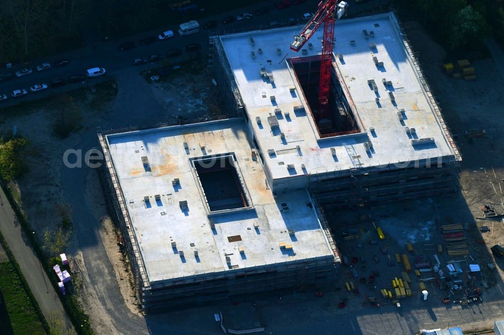 Berlin from the bird's eye view: New construction site of the school building Leonardo-da-Vinci-Gymnasium on Christoph-Ruden-Strasse in the district Buckow in Berlin, Germany