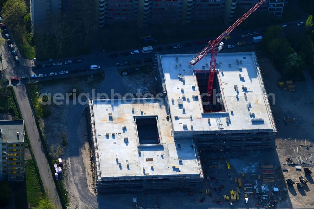 Aerial image Berlin - New construction site of the school building Leonardo-da-Vinci-Gymnasium on Christoph-Ruden-Strasse in the district Buckow in Berlin, Germany