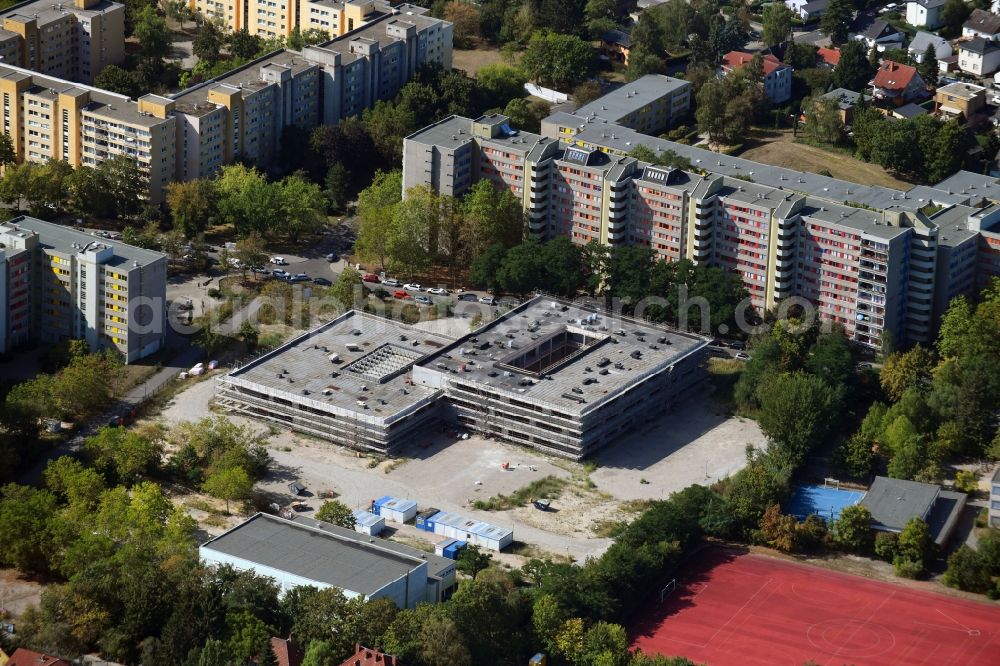 Aerial image Berlin - New construction site of the school building Leonardo-da-Vinci-Gymnasium on Christoph-Ruden-Strasse in the district Buckow in Berlin, Germany