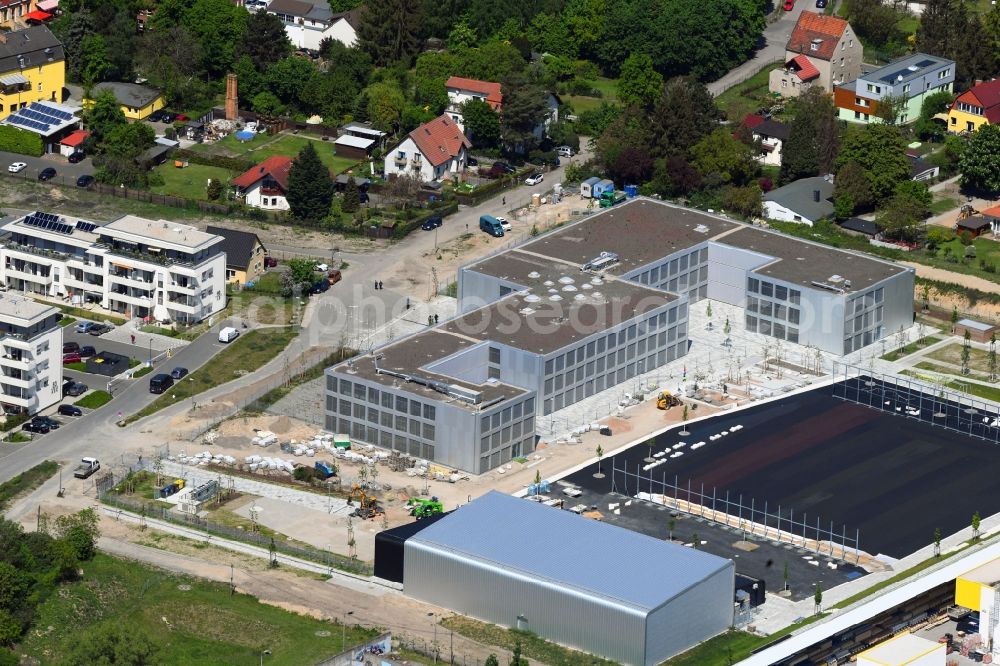 Berlin from the bird's eye view: New construction site of the school building An of Schule in the district Mahlsdorf in Berlin, Germany