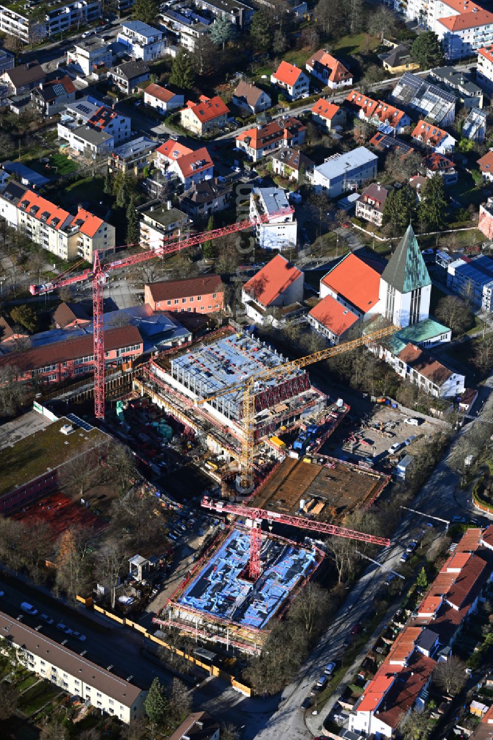 München from the bird's eye view: New construction site of the school building - Mittelschule on street Eduard-Schenk-Strasse - Torquato-Tasso-Strasse in the district Milbertshofen in Munich in the state Bavaria, Germany