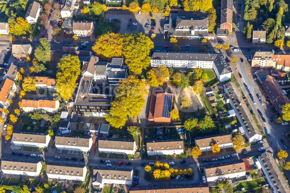 Gladbeck from the bird's eye view: New construction site of the school building of Mosaikschule Zum Stadtwald in Gladbeck at Ruhrgebiet in the state North Rhine-Westphalia, Germany