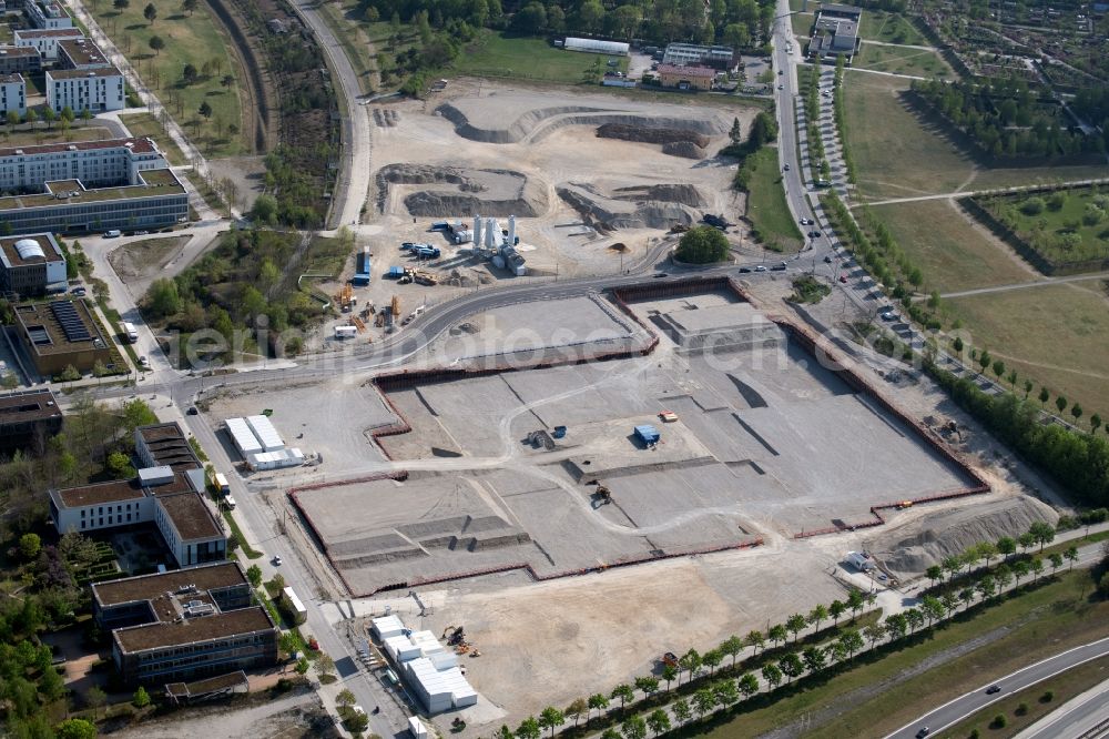 München from the bird's eye view: New construction site of the school building on the new on Joseph-Wild-Strasse - Paul-Wassermann-Strasse - Werner-Eckert-Strasse - Am Mitterfeld in the district Trudering-Riem in Munich in the state Bavaria, Germany