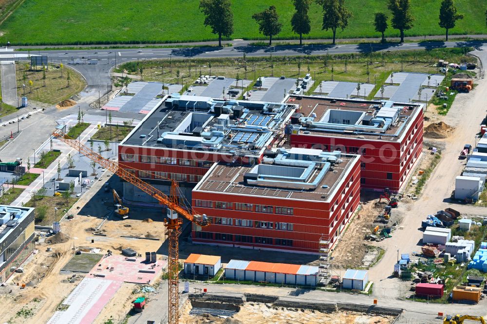 Altlandsberg from above - New construction site of the school building Neuer Schulcampus on street Fredersdorfer Chaussee in Altlandsberg in the state Brandenburg, Germany