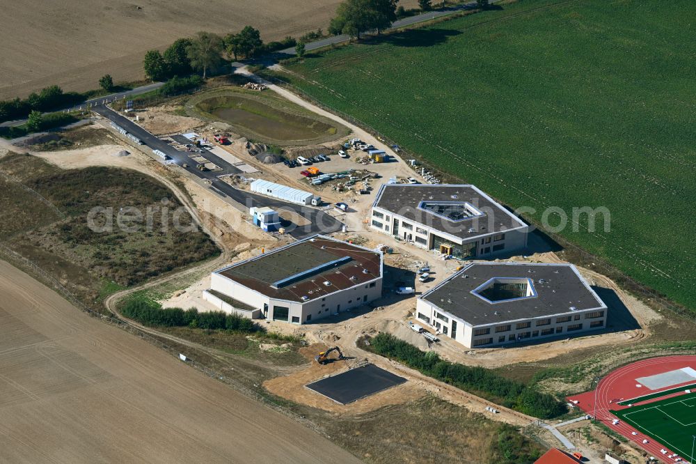 Aerial photograph Zarrentin am Schaalsee - New construction site of the school building Neuer Schulcampus Zarrentin on the Moellnsche Strasse in Zarrentin am Schaalsee in the state Mecklenburg - Western Pomerania, Germany