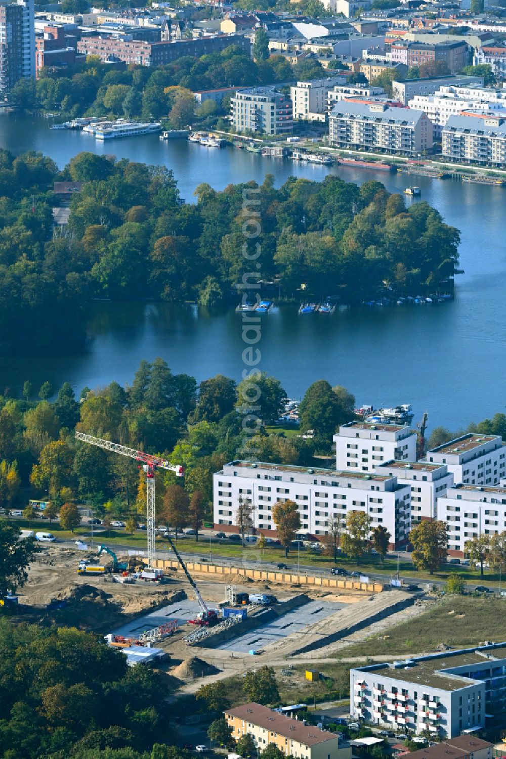 Berlin from the bird's eye view: New construction site of the school building Rhenaniastrasse corner Daumstrasse in the district Haselhorst in Spandau in Berlin, Germany