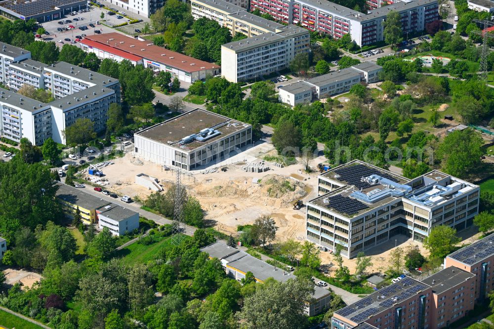 Aerial image Berlin - New construction site of the school building on Naumburger Ring in the district Hellersdorf in Berlin, Germany