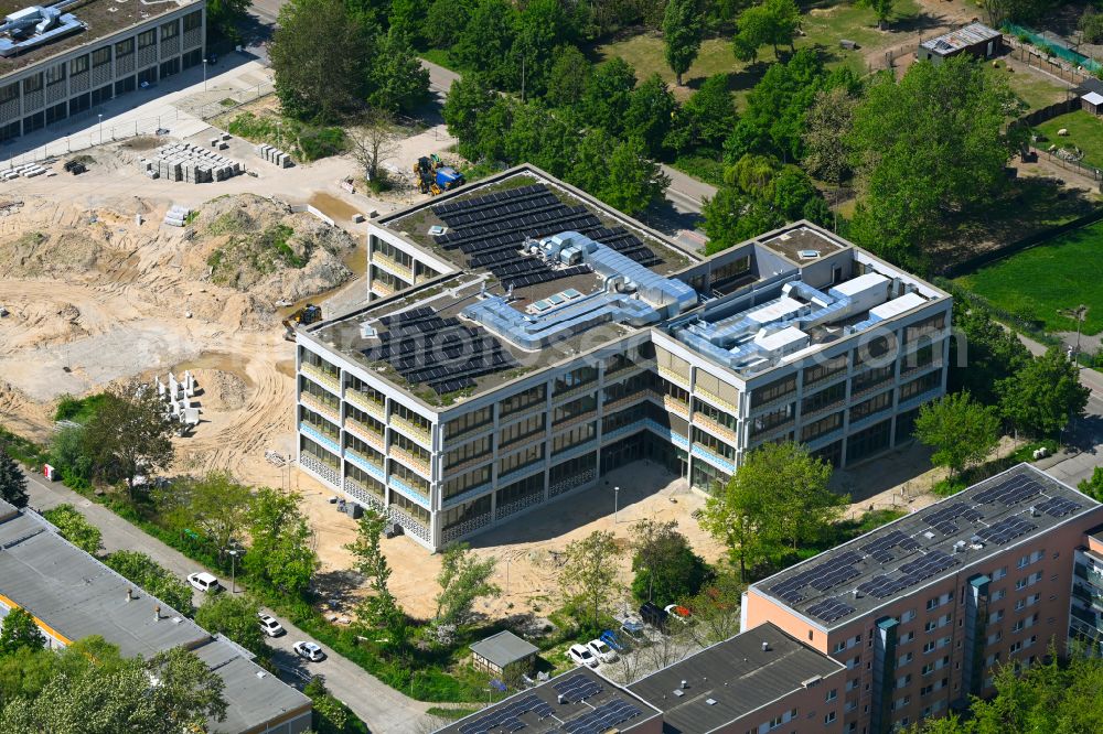 Aerial photograph Berlin - New construction site of the school building on Naumburger Ring in the district Hellersdorf in Berlin, Germany