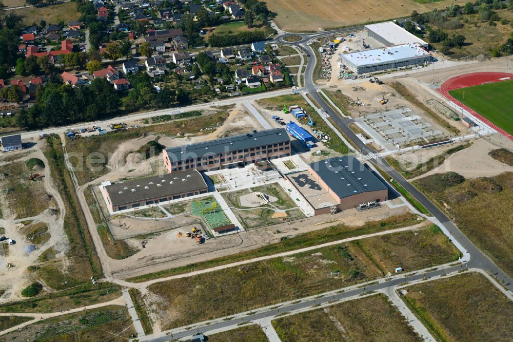 Aerial image Neuenhagen - New construction site of the school building Schulcampus Gruscheweg in Neuenhagen in the state Brandenburg, Germany