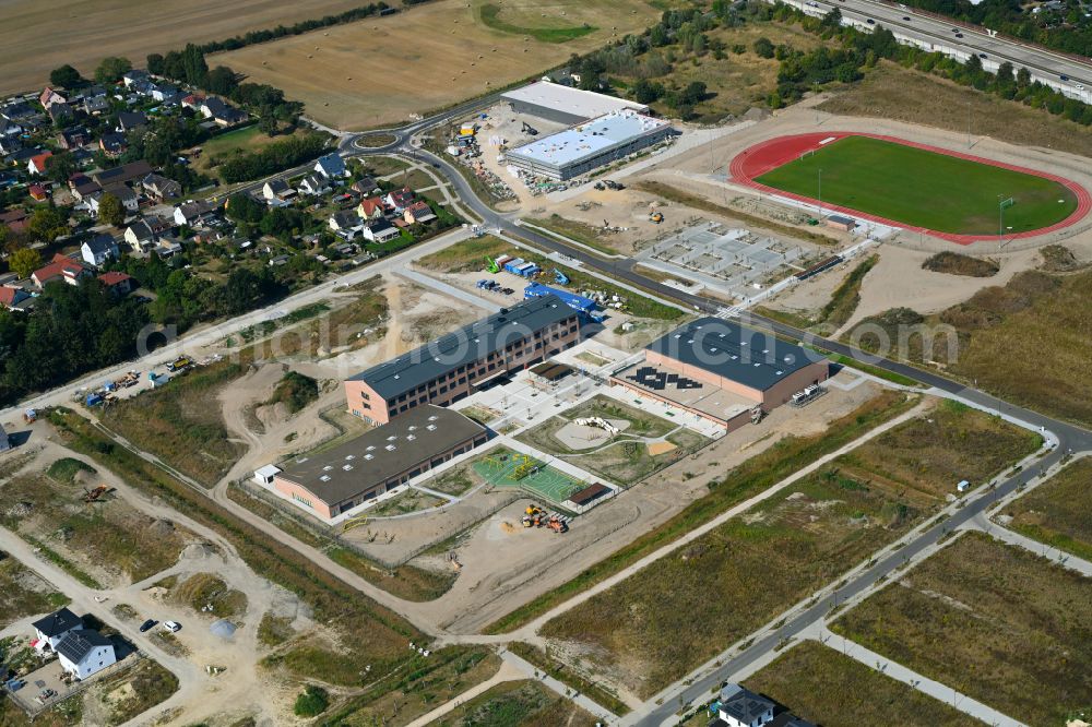 Aerial photograph Neuenhagen - New construction site of the school building Schulcampus Gruscheweg in Neuenhagen in the state Brandenburg, Germany