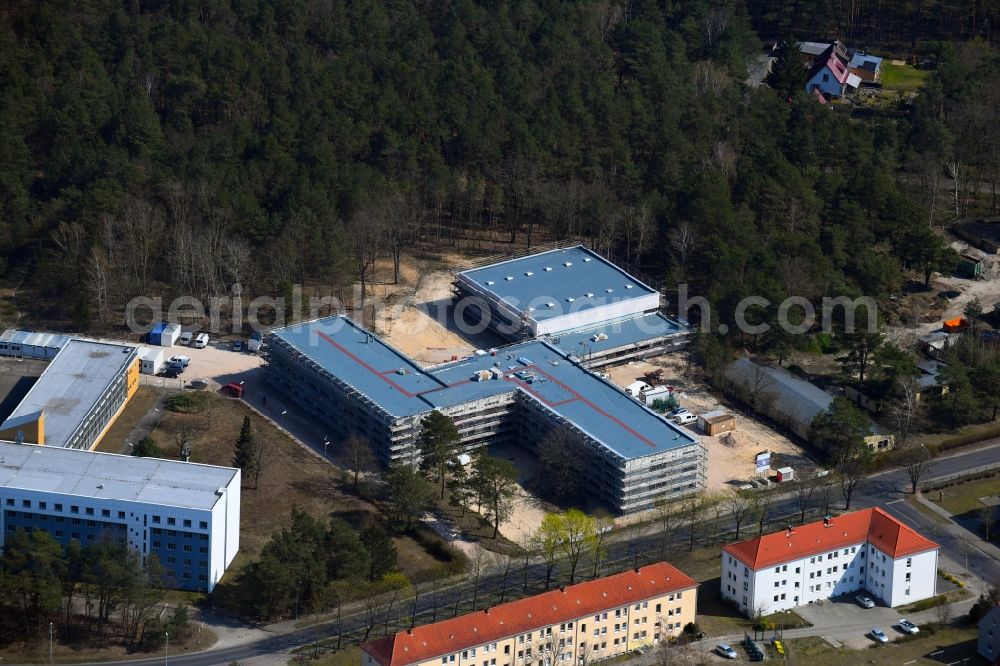 Fürstenwalde/Spree from the bird's eye view: New construction site of the school building Spree-Oberschule on Beeskower Chaussee in Fuerstenwalde/Spree in the state Brandenburg, Germany